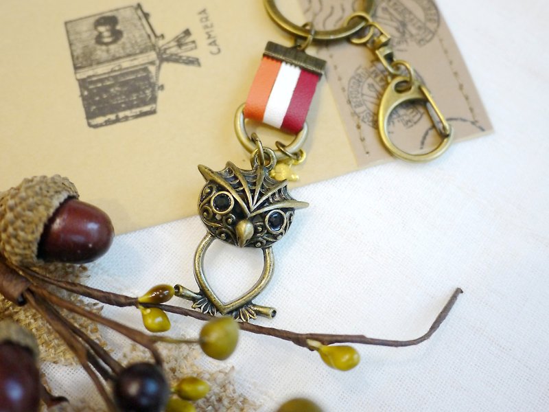 Paris*Le Bonheun. Happy handiwork. Suede cutout charm keychain. cute owl - Keychains - Other Metals Multicolor