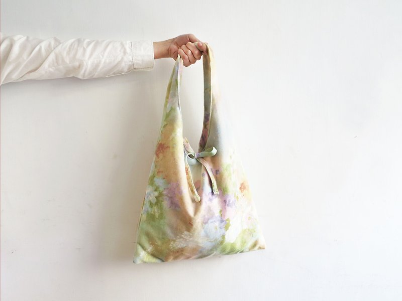 花の絵パッケージ/ MUDOのモットー手作りの布 - トート・ハンドバッグ - その他の素材 多色