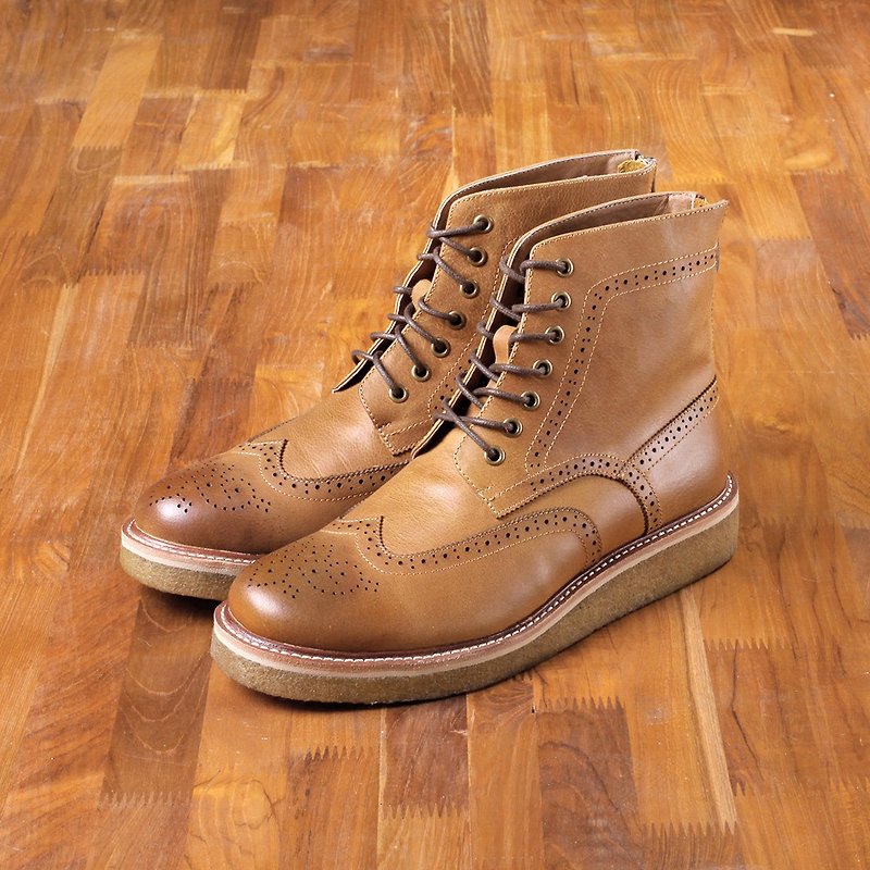 Vanger 優雅美型‧Outdoor重磅感雕花生膠厚底靴 Va81瘋馬棕(偏小一碼) - 男款休閒鞋 - 真皮 咖啡色