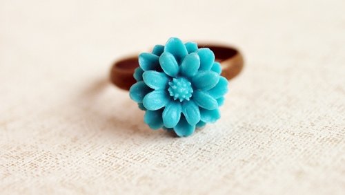 oldnew lady small gift antique flower ring