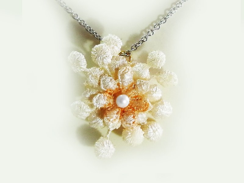 Lace necklace orange snow bubble water - Necklaces - Other Materials 