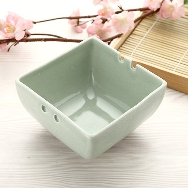【Glazed Color】Rectangular Noodle Bowl - Bowls - Other Materials 