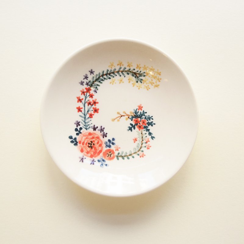 Hand-painted small porcelain plate-letter G-customized, name - Small Plates & Saucers - Porcelain Red