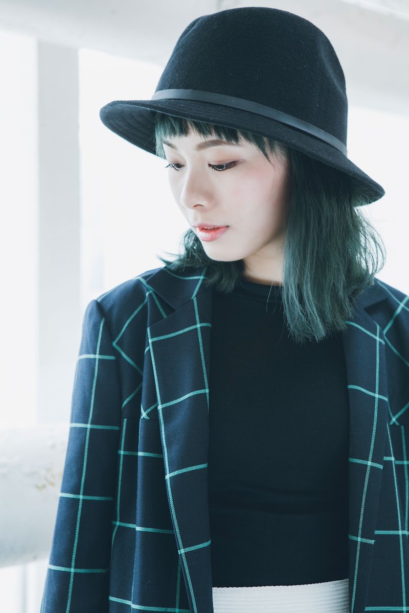Vintage Plaid Straight Suit - Hong Kong Design Brand Lapeewee - Women's Casual & Functional Jackets - Other Materials Blue