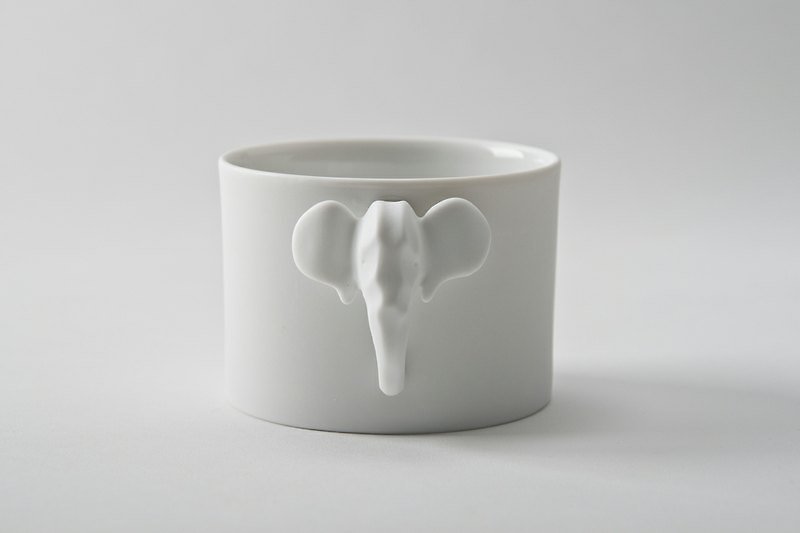 EZA 白瓷大象馬克杯  Elephant Multipurpose Cup - 咖啡杯 - 瓷 白色