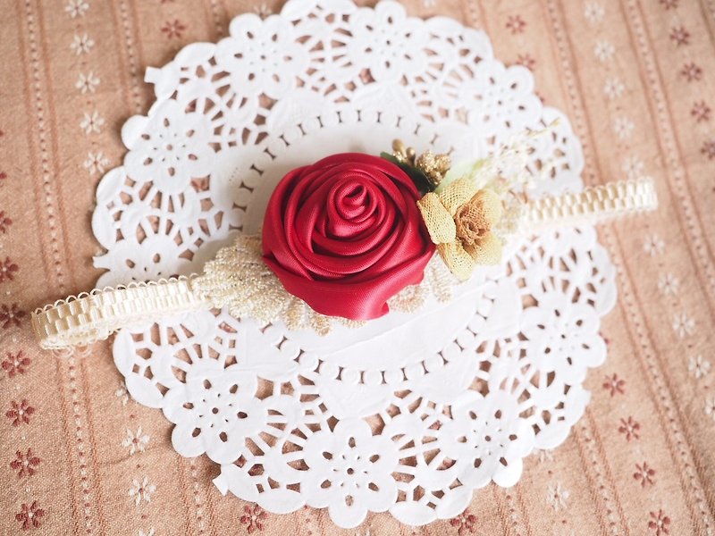 手作りの赤いリボンのバラの花の女の赤ちゃんの頭飾り - スタイ - その他の素材 レッド