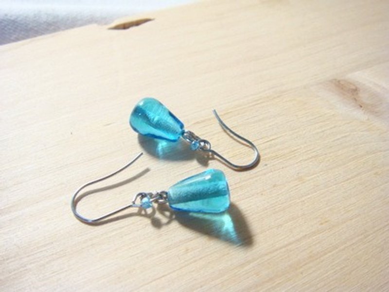 柚子林琉璃 - 百搭琉璃耳環系列 - 淺海藍 水滴型- 可改夾式 - 耳環/耳夾 - 玻璃 藍色