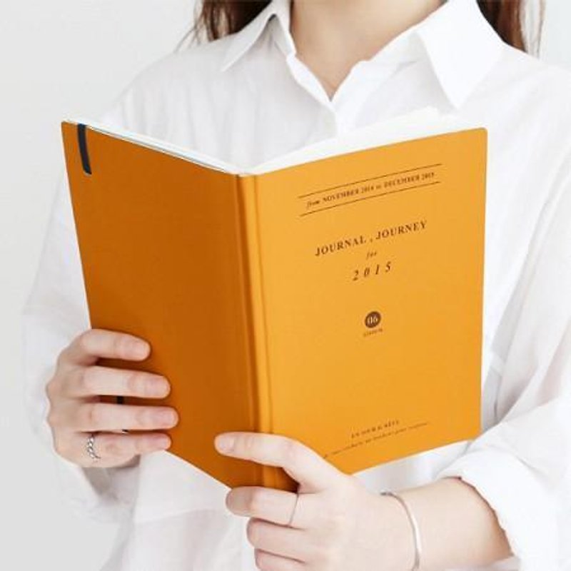 Dessin x Iconic-2015 J-Diary 手帳週誌(時效)-芥末黃,ICO82163 - สมุดบันทึก/สมุดปฏิทิน - กระดาษ สีส้ม