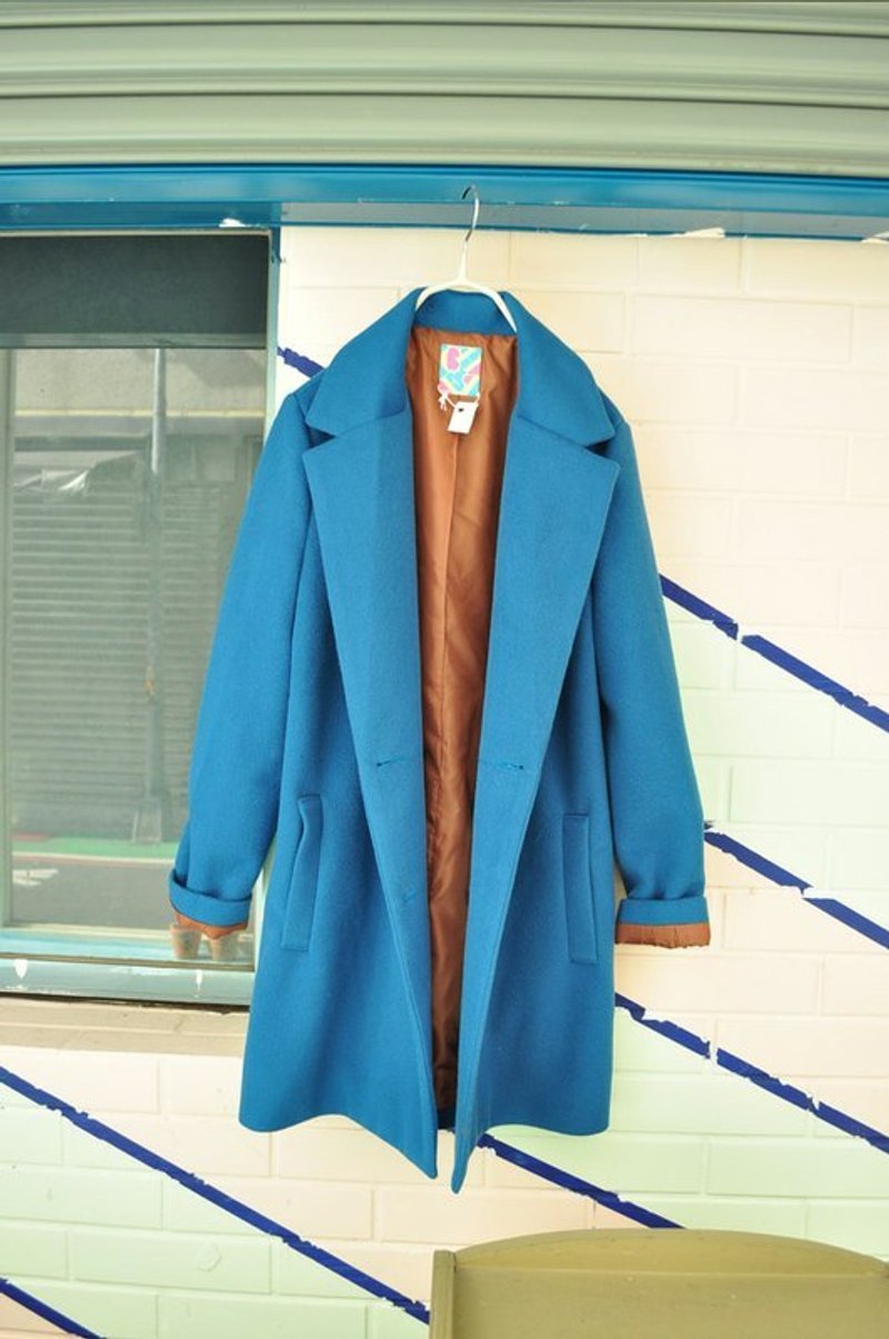 謝謝冬天．長版泳池藍毛料大外套 - Women's Casual & Functional Jackets - Other Materials Blue