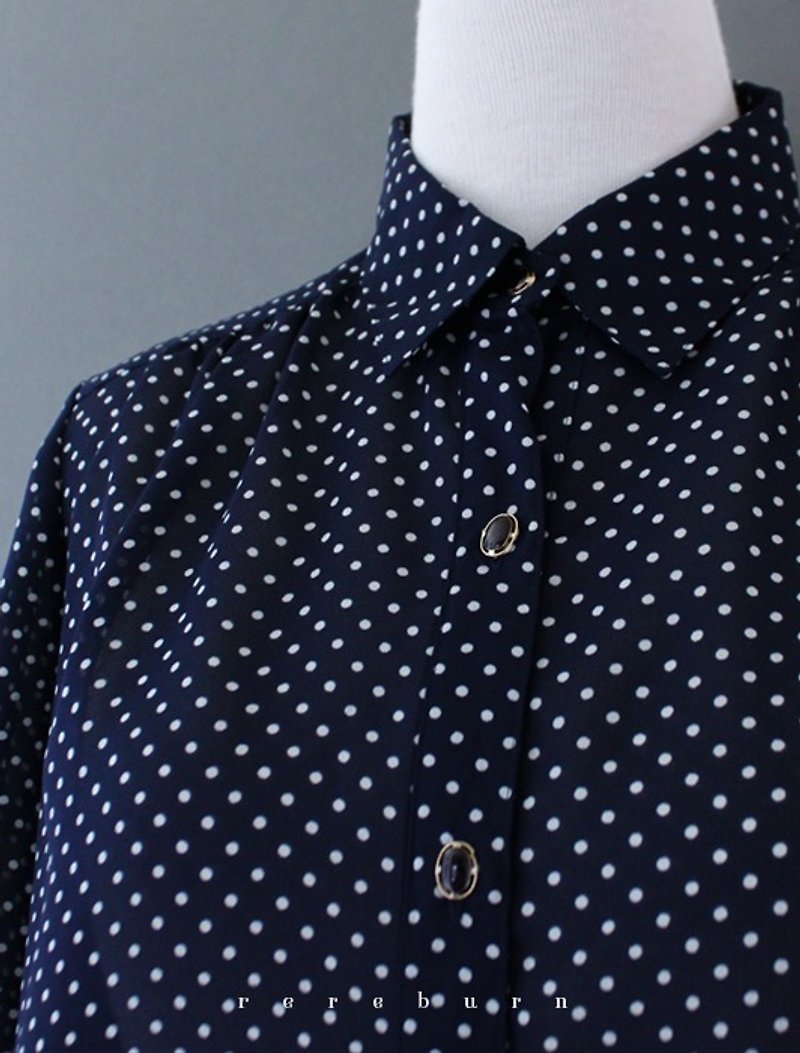 【RE0909T1272]初期の古典的なダークブルーのシャツ少し細かいヴィンテージのボタンが落ちます - シャツ・ブラウス - その他の素材 ブルー