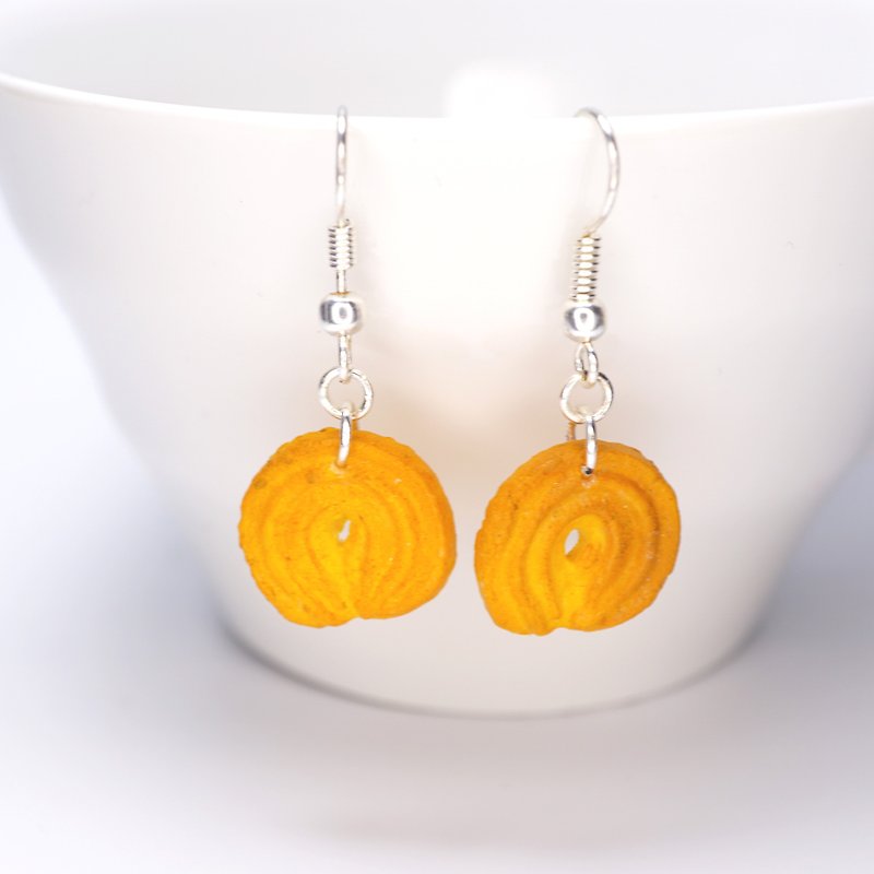 *Playful Design* The Vanilla Ring Cookie Drop Earrings - Earrings & Clip-ons - Clay 
