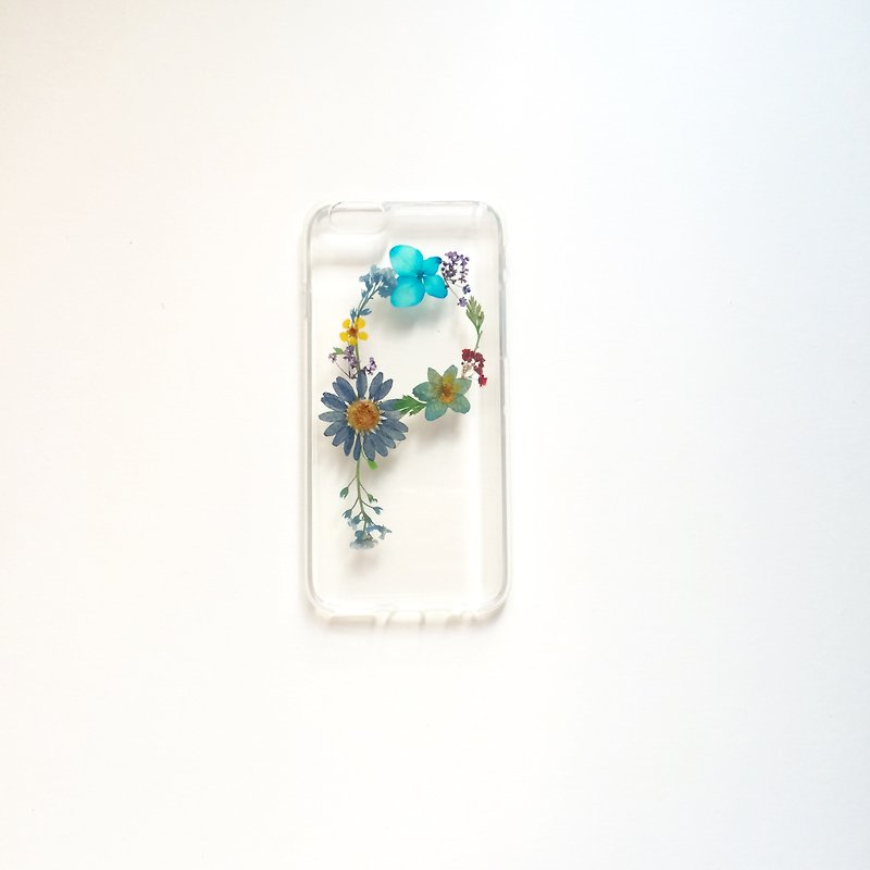 P for Perle:: initial pressed flower phonecase Niagara - Phone Cases - Silicone Blue