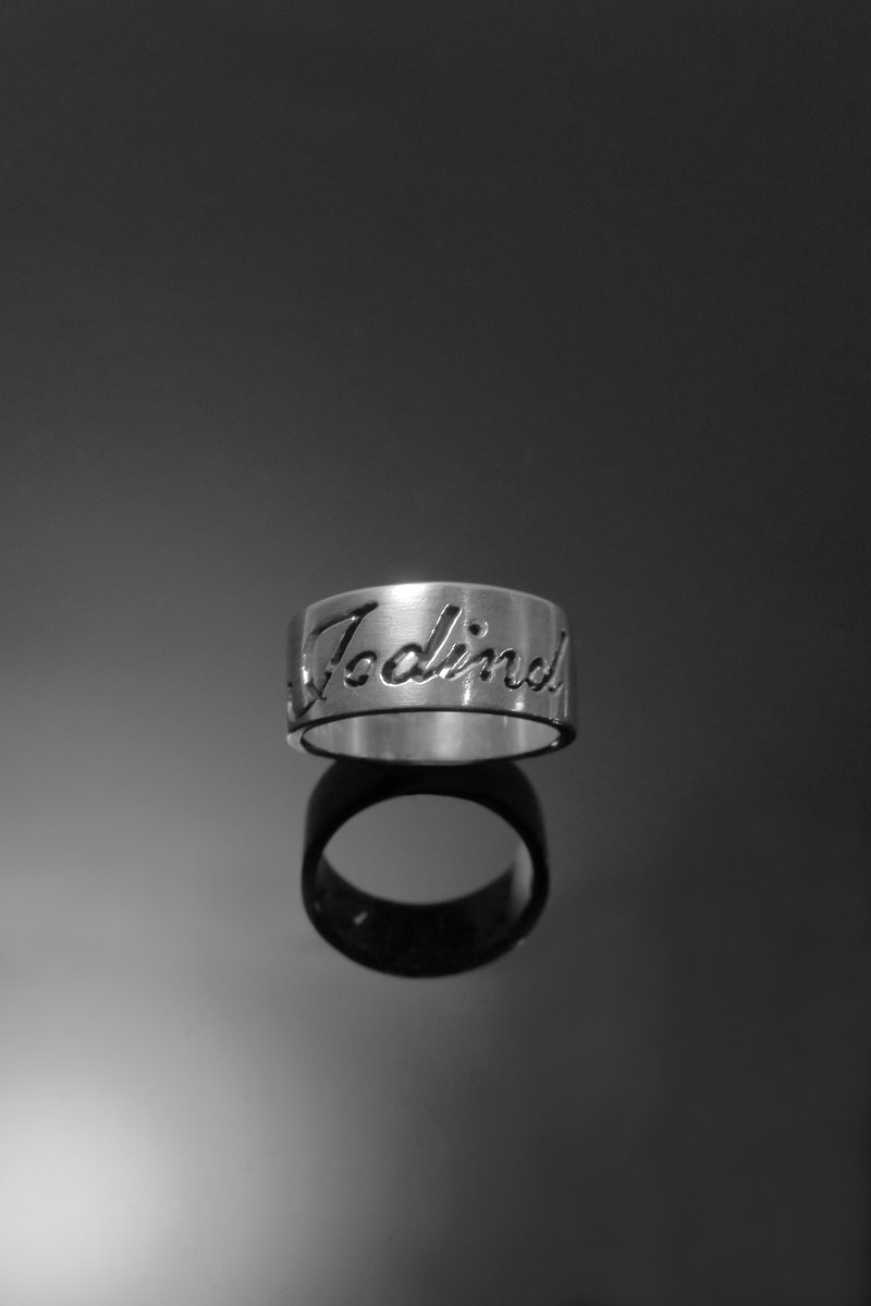 ReShi ReShi / Hollow Matte English Name Ring / 925 Silver / Custom - แหวนทั่วไป - โลหะ สีเงิน