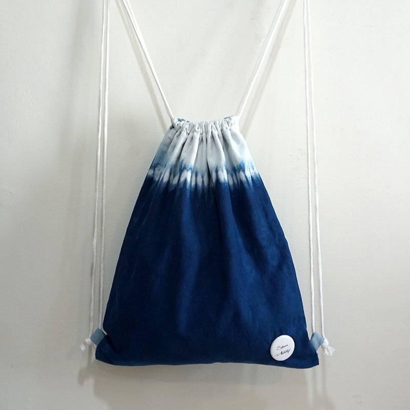 S.A x Mt.Fuji, Indigo dyed Handmade Geometric Pattern Backpack - กระเป๋าหูรูด - ผ้าฝ้าย/ผ้าลินิน สีน้ำเงิน