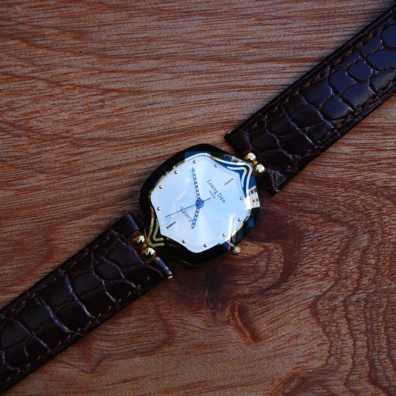 Antique quartz watch - นาฬิกาผู้หญิง - วัสดุอื่นๆ 