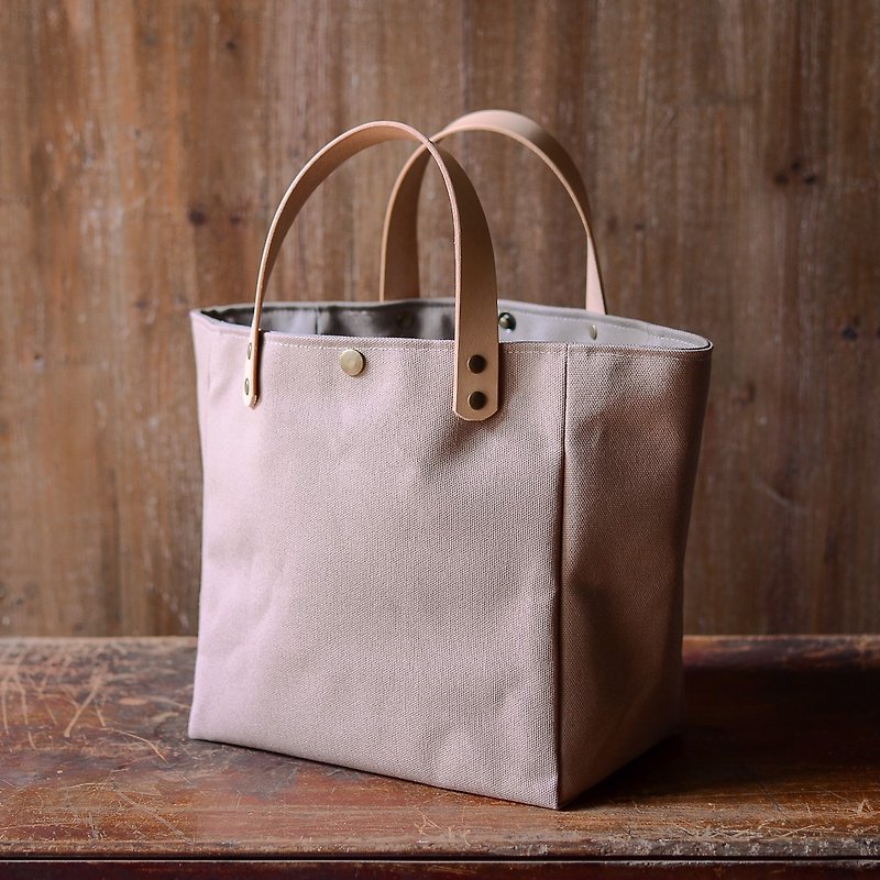 Simple Tote Bag・S・Milk Tea - กระเป๋าถือ - ผ้าฝ้าย/ผ้าลินิน สีกากี