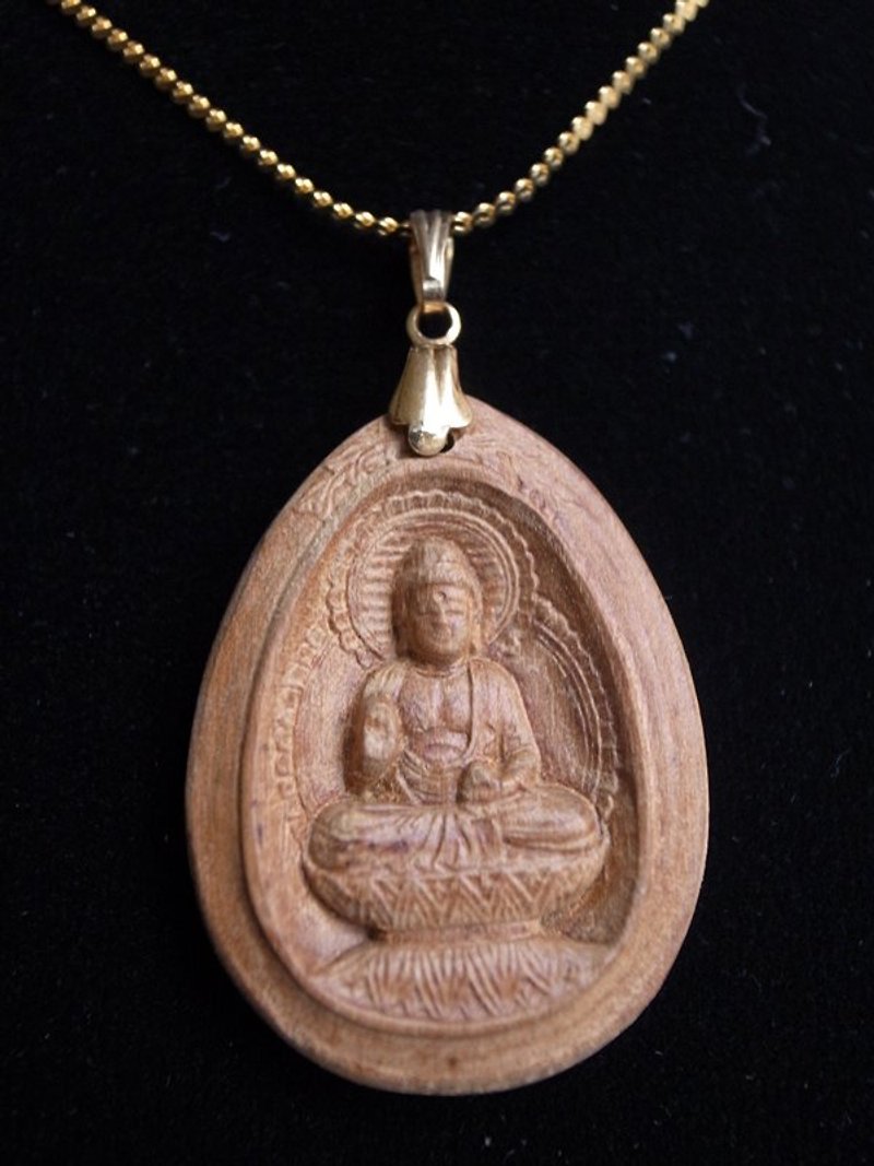 There is a gift for blessing and praying for good health ㊣ Laoshan Sandalwood Body Necklace-Medicine Buddha Bodhisattva (Gold Necklace) - Necklaces - Wood Brown