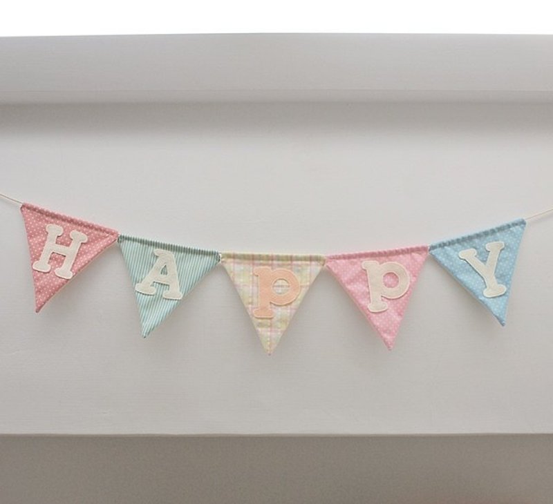 hairmo. age baby birthday triangular flags (13cmx10 surface including letters) - ตกแต่งผนัง - วัสดุอื่นๆ หลากหลายสี