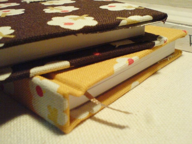☆ ° Rococo Strawberries WELKIN Handwork Handbook / Notebook / Handbook / Diary - Yellow Tree Cloth - Notebooks & Journals - Paper 