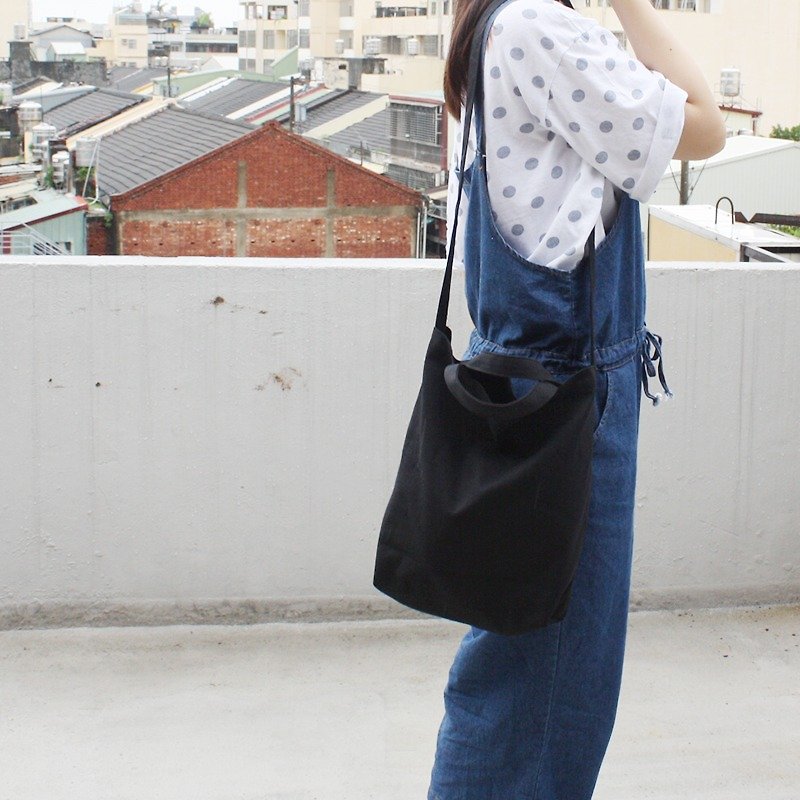 【素面款】黑色直式有底兩用袋+磁釦_台灣製帆布包 - 側背包/斜背包 - 其他材質 黑色