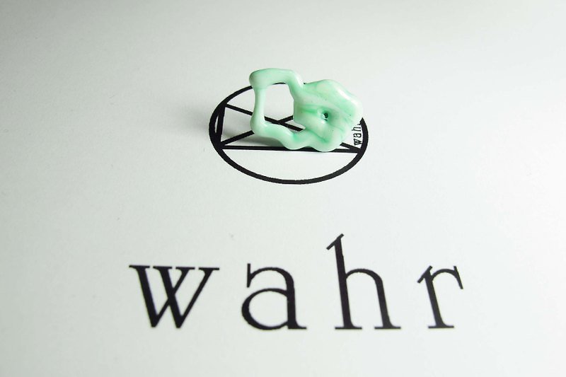 【Wahr】白綠大圈小圓耳環 - Earrings & Clip-ons - Other Materials Multicolor