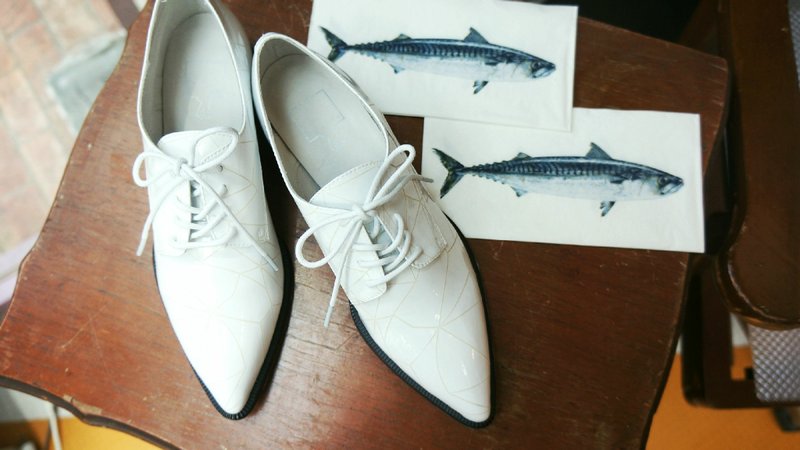 ［時尚線條。漆皮尖頭牛津］(白) - Women's Casual Shoes - Genuine Leather White