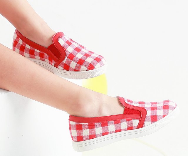 Girls checkered outlet shoes