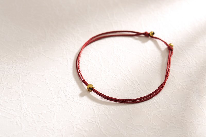 \| Charlene 瑩絲手繩 |/ - 牽引款/可換顏色、飾品。黃銅。手環 - 手鍊/手鐲 - 其他材質 紅色