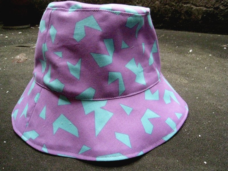 MaryWil百搭漁夫帽-個性幾何紫 - 帽子 - その他の素材 パープル