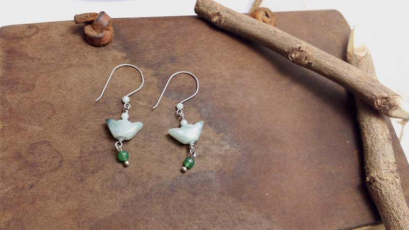 Myanmar jade earrings ◎ ingot steel ear hook - Earrings & Clip-ons - Other Materials Green