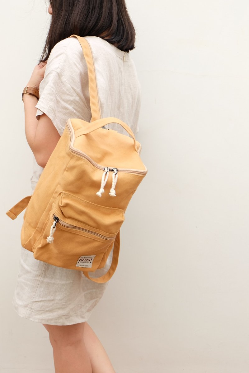 KATJI BUCKET BAG : Honey - กระเป๋าเป้สะพายหลัง - วัสดุอื่นๆ สีเหลือง