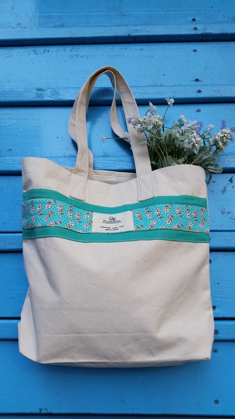 Nordic style green floral pattern bag / handbag / shoulder bag / cotton canvas / handmade - กระเป๋าแมสเซนเจอร์ - วัสดุอื่นๆ สีเขียว