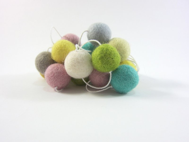 I wool ball pendant I No.1 macaron color I home furnishings, camping I wool felt ball - ตกแต่งผนัง - ขนแกะ หลากหลายสี