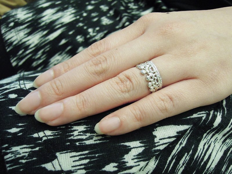 Silver lace ring / tail ring / gift / anniversary / Valentine - แหวนทั่วไป - โลหะ หลากหลายสี