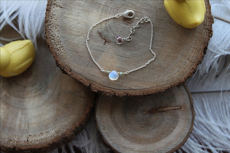 Blue Fat Heart Shaped Moon Stone with Full Transparent Blue Beads 925 Silver Bracelet - Bracelets - Gemstone Blue