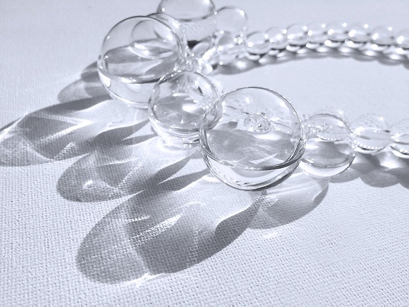 玻璃水心串鏈 42度角系列 - 項鍊 - 玻璃 白色