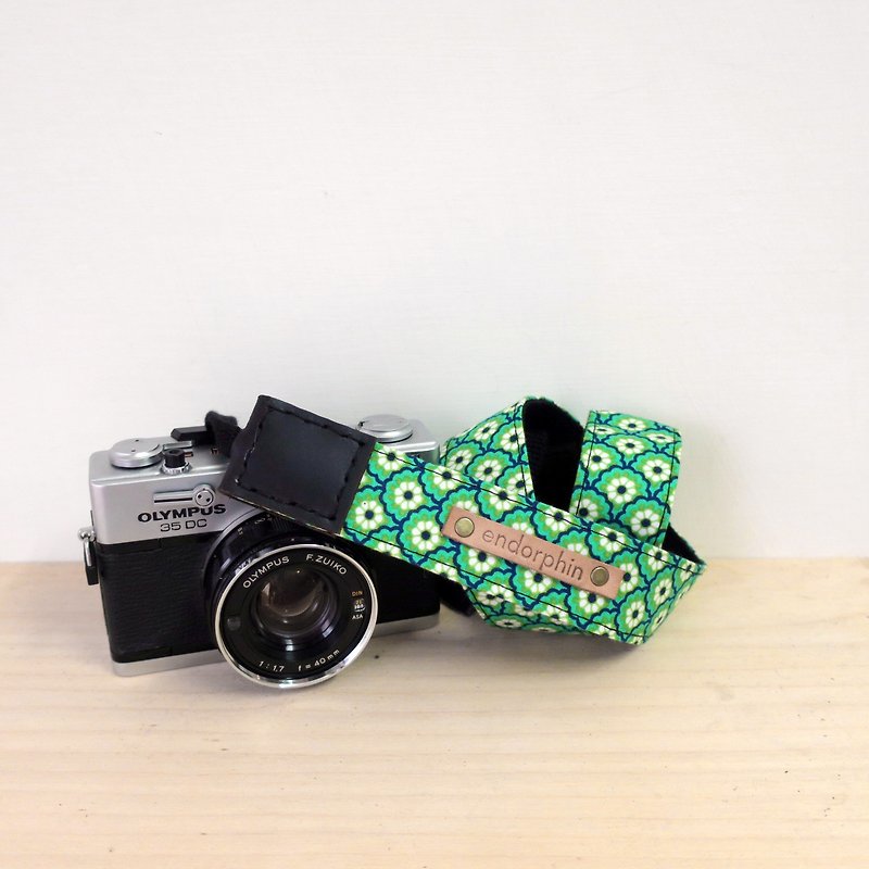ENDORPHIN handmade camera strap (animal collection- green anaconda) - ID & Badge Holders - Genuine Leather Green