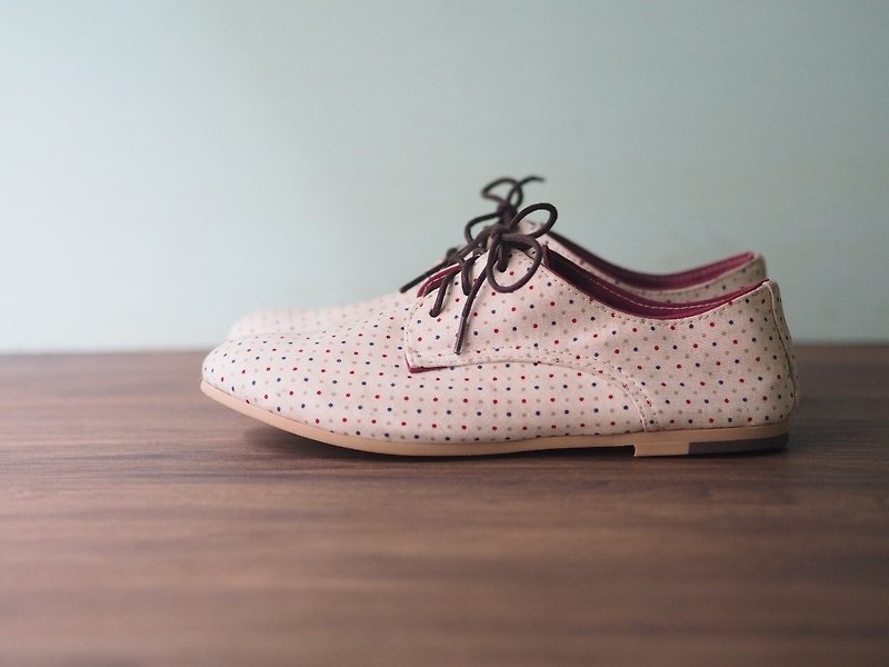 He shoes handmade German - Japanese white dot prints - Women's Casual Shoes - Other Materials White