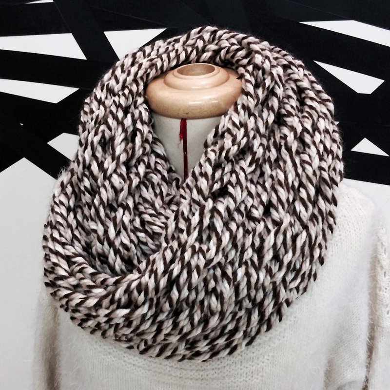 Handmade wool neck circumference (wide) - Scarves - Other Materials Multicolor