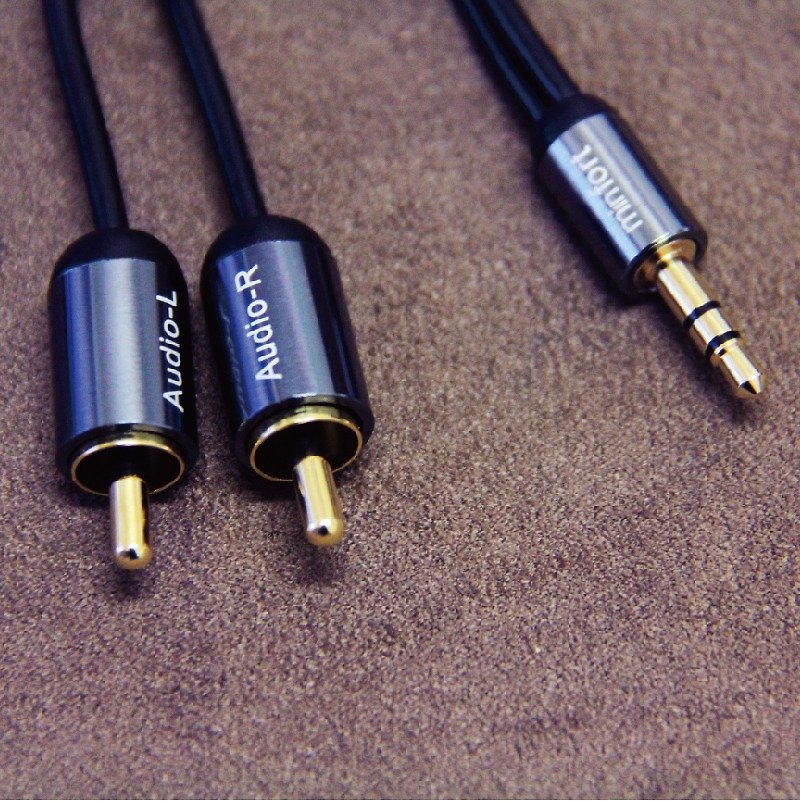 MINFOR / 2RCA から 3.5mm ステレオ オーディオ ソース ケーブル - 充電器・USBコード - 金属 