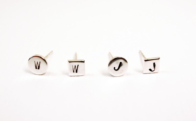 《二毛銀》【純銀正方形耳環，可敲字款】（編號：37-0016）（一對，可混搭） #PinkoiXmas #聖誕禮物 - 耳環/耳夾 - 其他金屬 