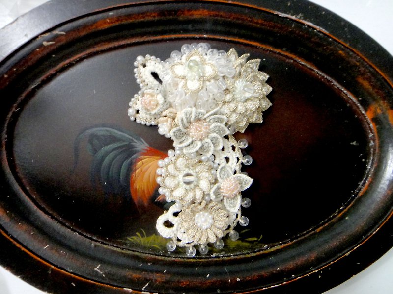 Japanese handmade minami whole handmade flower brooch hook - Brooches - Other Materials Blue