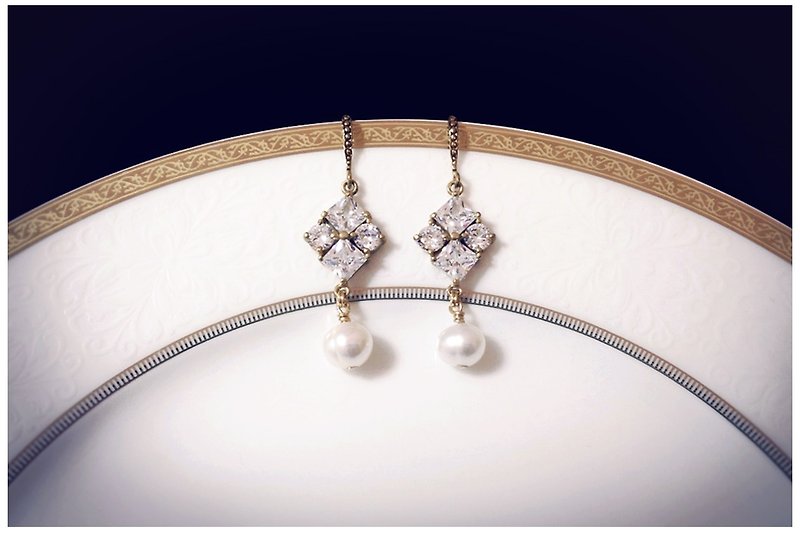 Minertés+ Retro Brilliant Stone Earrings+ - Earrings & Clip-ons - Pearl White