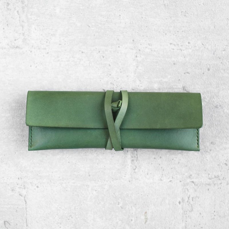 全手縫植鞣牛皮橄欖綠色真皮筆袋 英文名字鋼印 - 鉛筆盒/筆袋 - 真皮 綠色