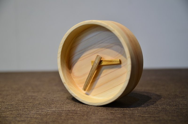 [Ichiro] wood shop when scrolling の hit count. - Clocks - Wood Gold
