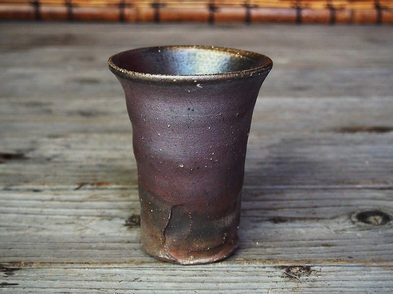 日本岡山備前 陶器 啤酒杯（中）【波】b4-010 - 花瓶/陶器 - 其他材質 咖啡色