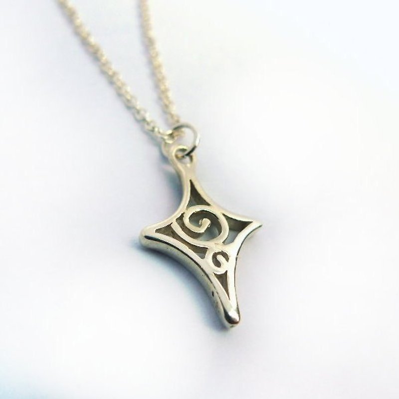 [Kim * Charlene ‧ hollow diamond jewelry] Star - Copper / Silver - Necklaces - Other Metals 