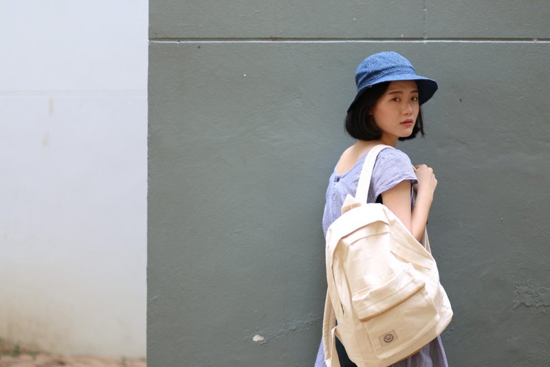 white canvas backpack - กระเป๋าเป้สะพายหลัง - วัสดุอื่นๆ ขาว