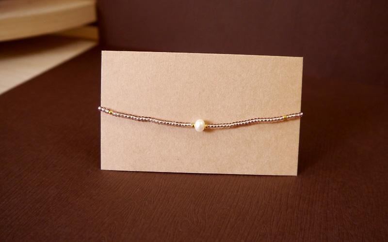 Light you up mini pearl bracelet - สร้อยข้อมือ - เครื่องเพชรพลอย ขาว
