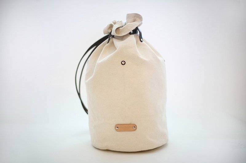 joydivision vintage leather rucksack straps between about classic bucket bag satchel bag riding - Messenger Bags & Sling Bags - Cotton & Hemp White